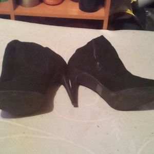 High heel boots